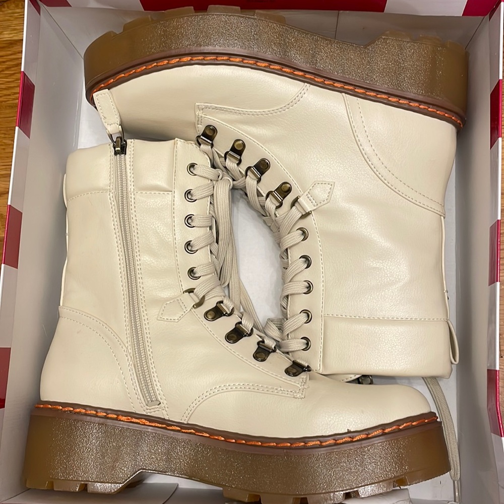 NEW Circus by Sam Edelman leather ivory platform lace boots - Picture 5 of 5